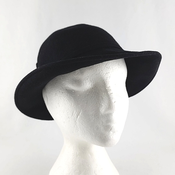 Sus Elle Women's Black Cloche Bowler Hat 100% Wool Side Bow - Picture 2 of 12